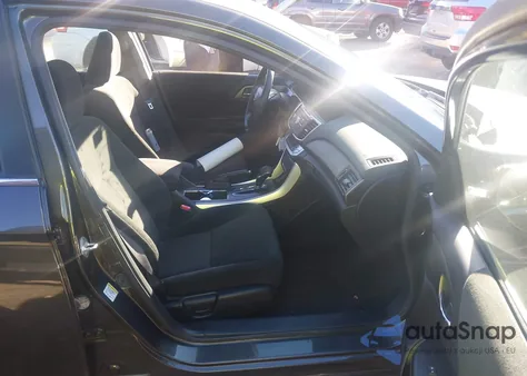 2013 Honda Accord Lx z USA, uszkodzony, nr VIN 1HGCR2F32DA132078